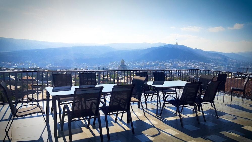 undefined Upstairs Hotel Tbilisi 4