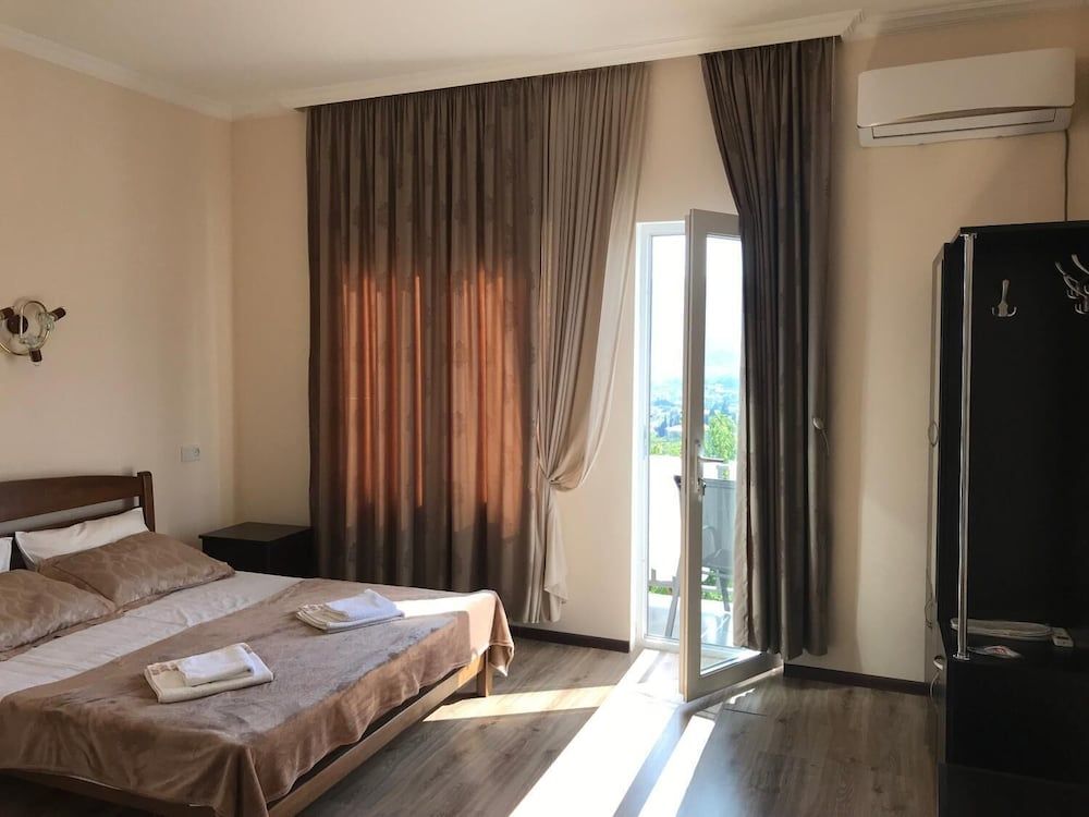 undefined Upstairs Hotel Tbilisi 9