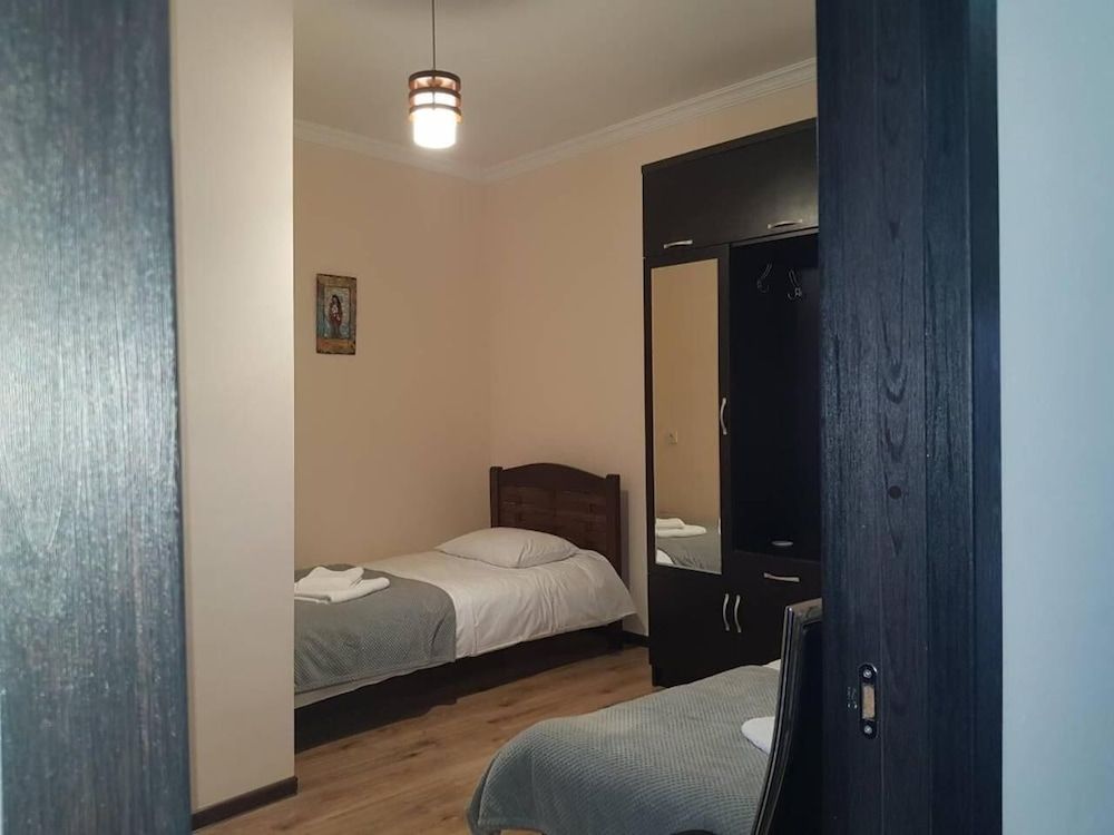 undefined Upstairs Hotel Tbilisi 7