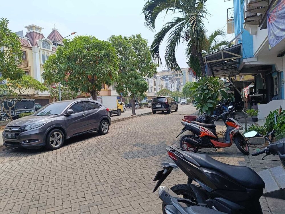 undefined Syariah Amethyst Cengkareng 4