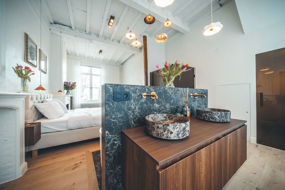 Barabas Deluxe Double Room 24