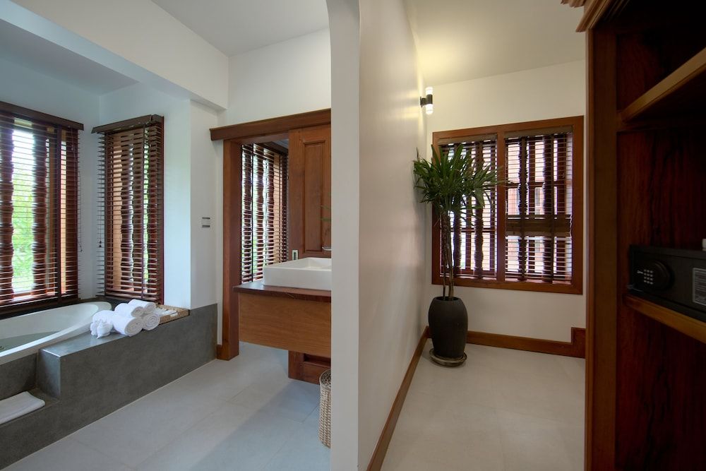 Angkor Privilege Resort and Spa Villa Suite with Pool Access 13
