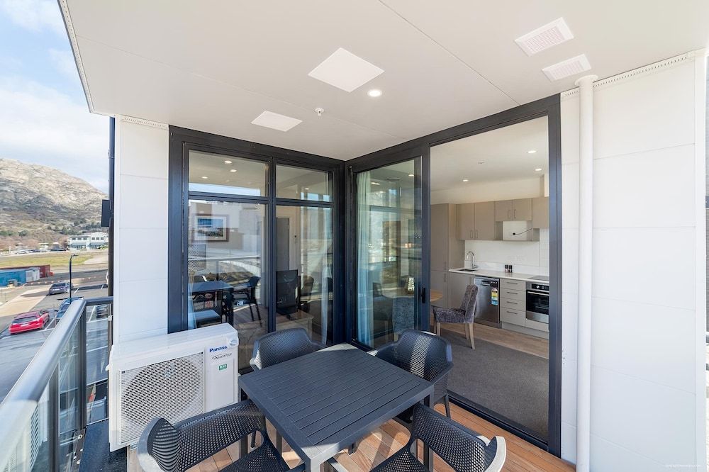 Executive 2 Bedroom Apartment Remarkables Park Private 2 Bedroom Executive Apartment 12