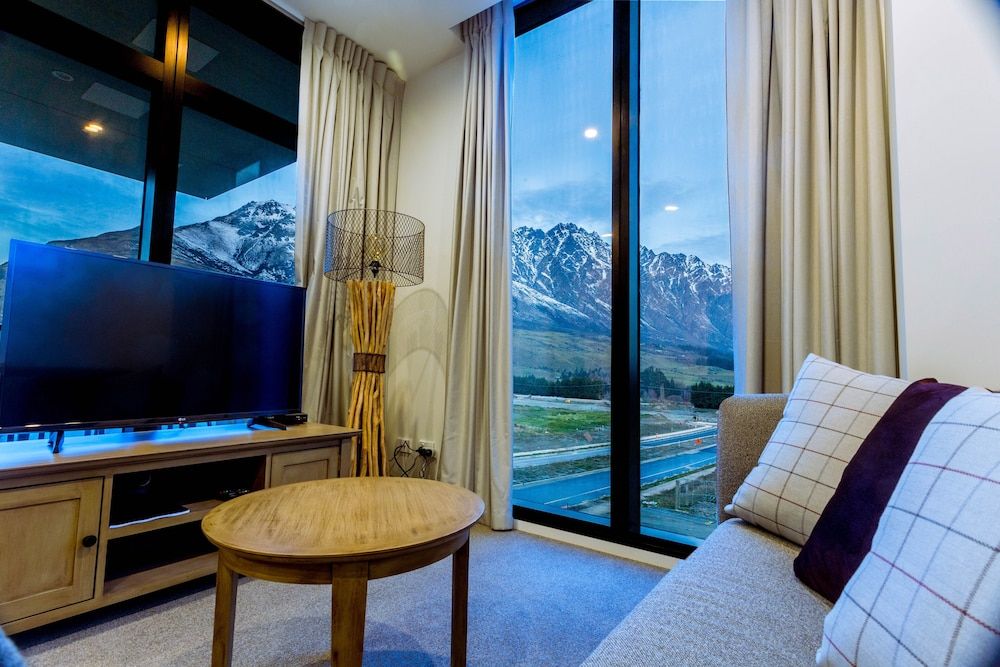 Executive 2 Bedroom Apartment Remarkables Park Private 2 Bedroom Executive Apartment 11