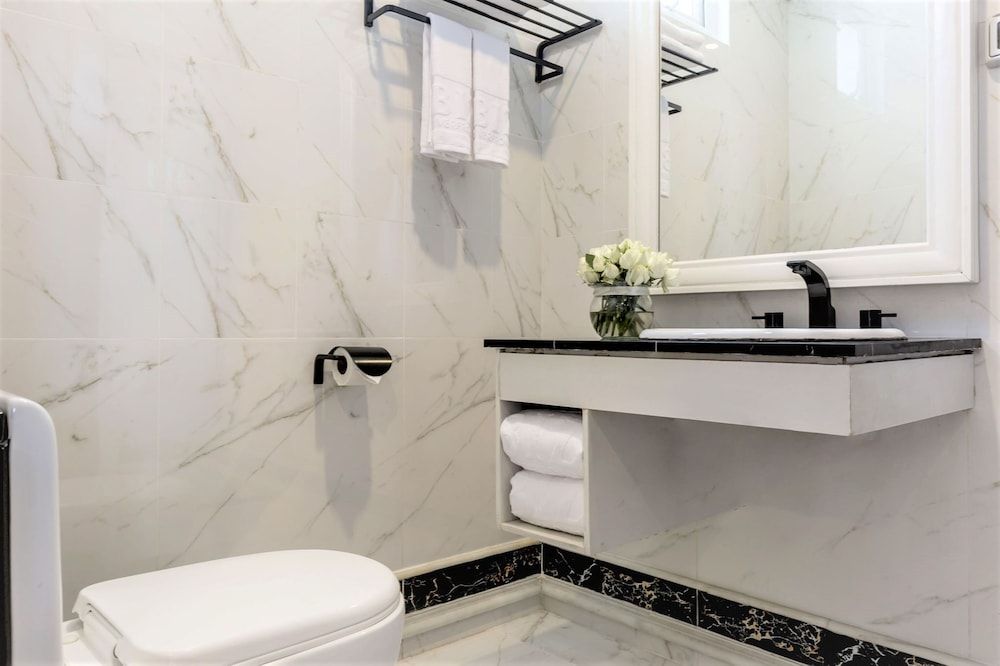 IBIZA Riverfront Da Nang Hotel Superior Twin City View 8