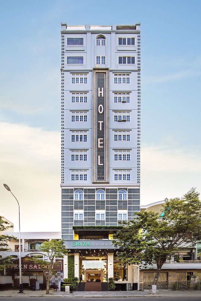 undefined IBIZA Riverfront Da Nang Hotel 6