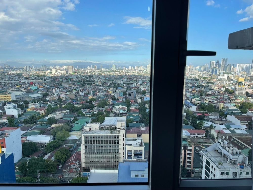 Green Residences Standard Condo, 1 Bedroom, City View 11