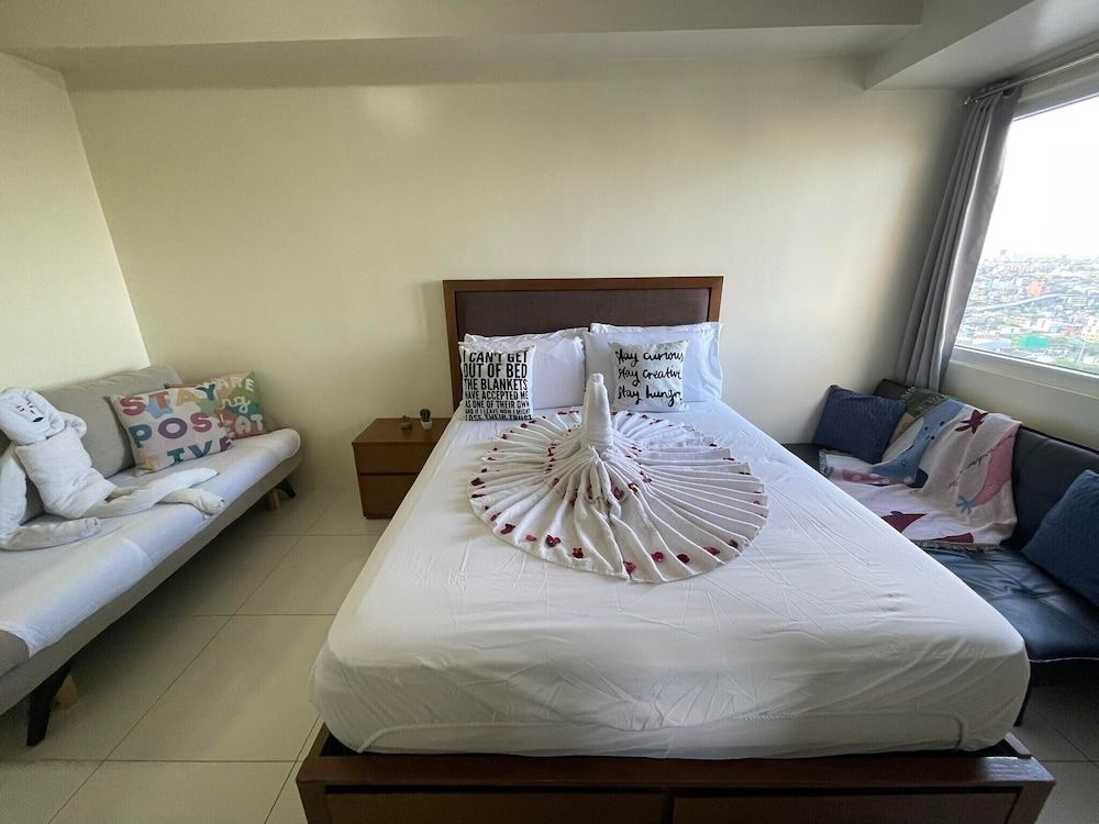 Green Residences Standard Condo, 1 Bedroom, City View 7