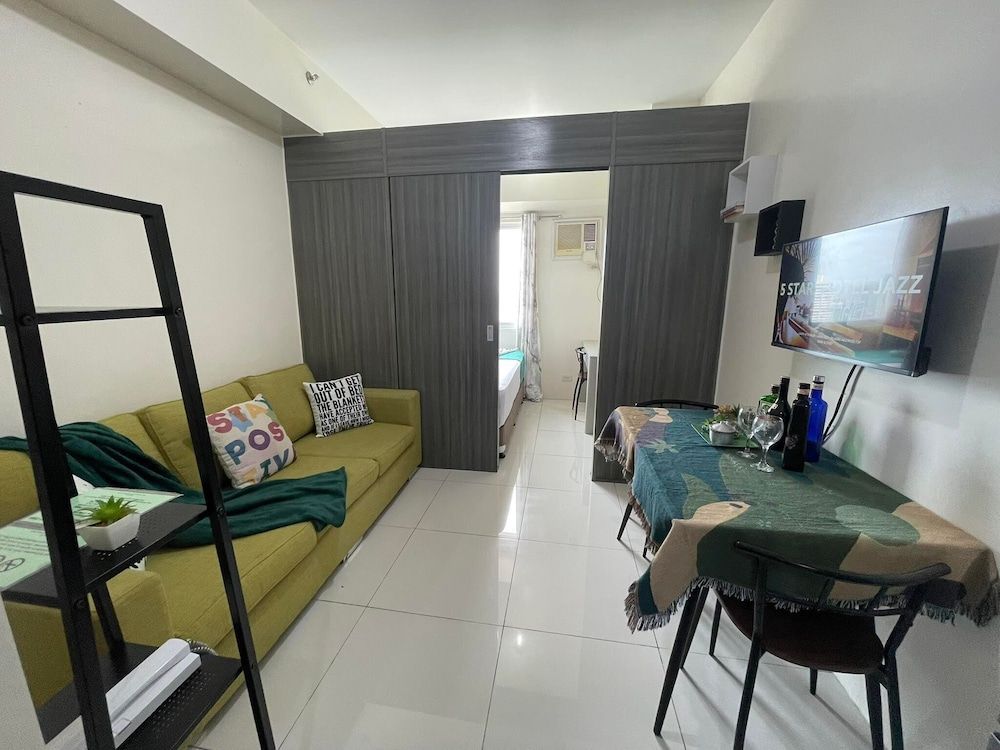 Green Residences Standard Condo, 1 Bedroom, City View 20