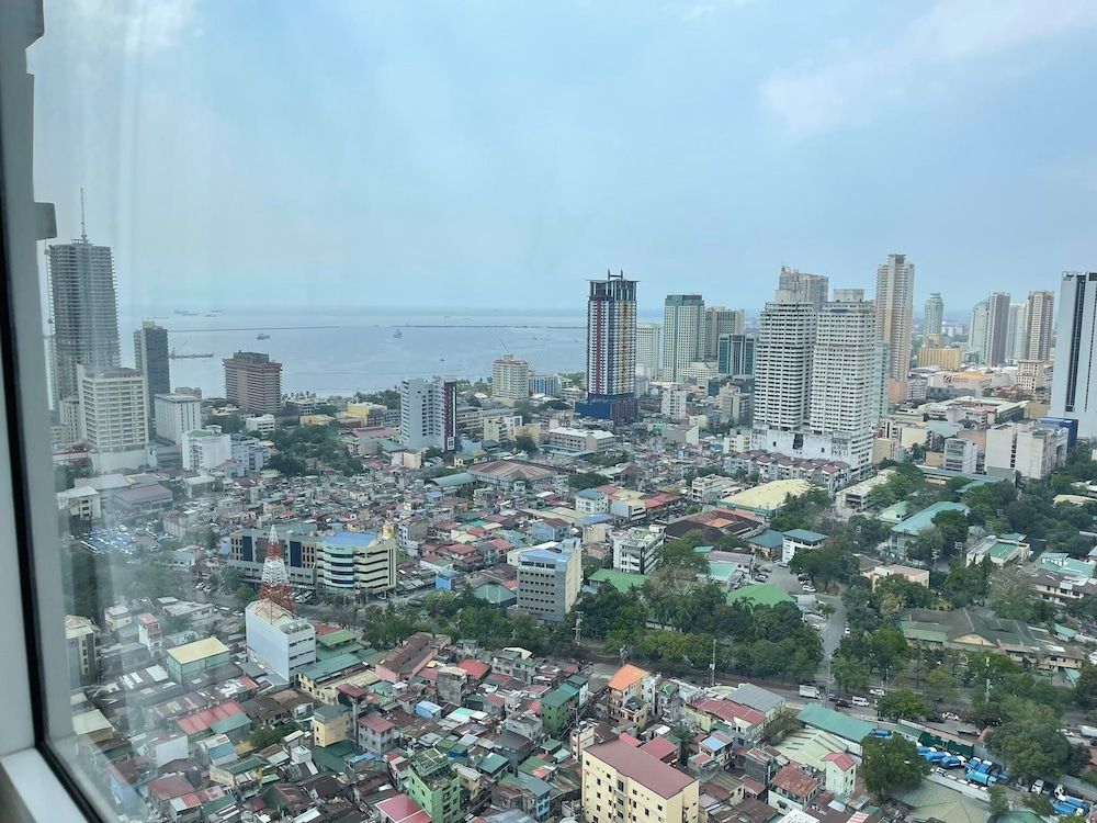 Green Residences Standard Condo, 1 Bedroom, City View 10