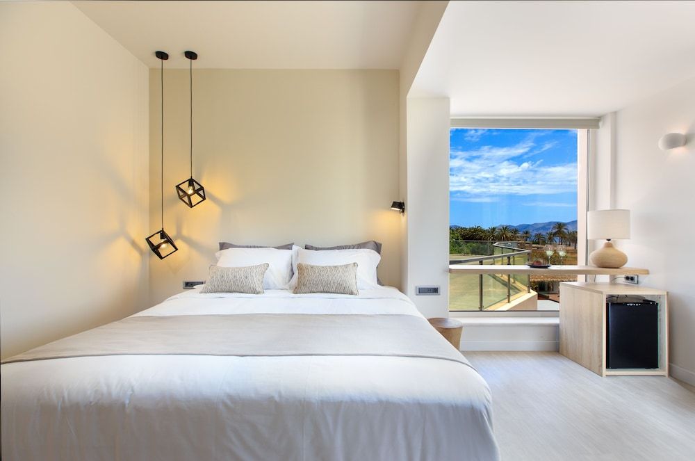 Deluxe Studio Suite, Garden View