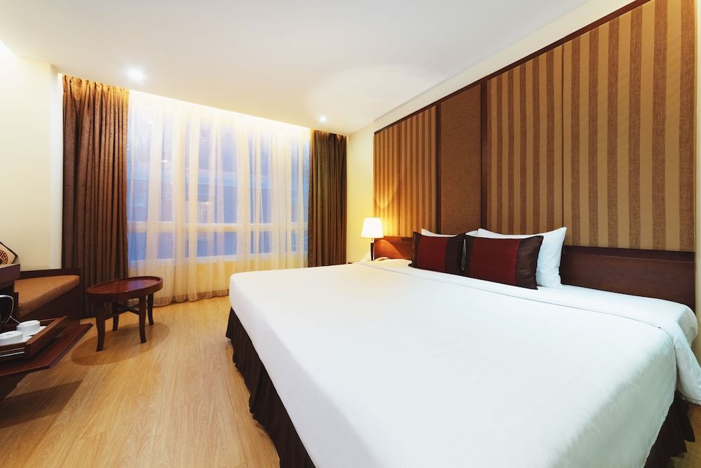 undefined Paragon Saigon Hotel 9