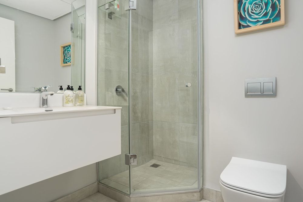 16 on Bree Luxury Apartments Classic Apartment 9