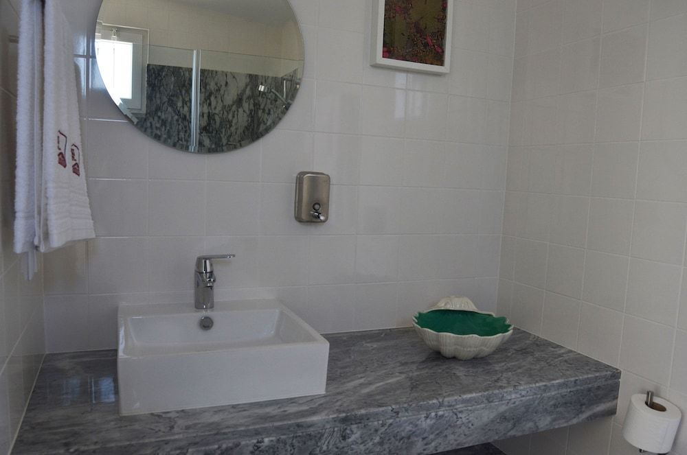 Entre Vinhas & Mar Double Room, Vineyard View 15