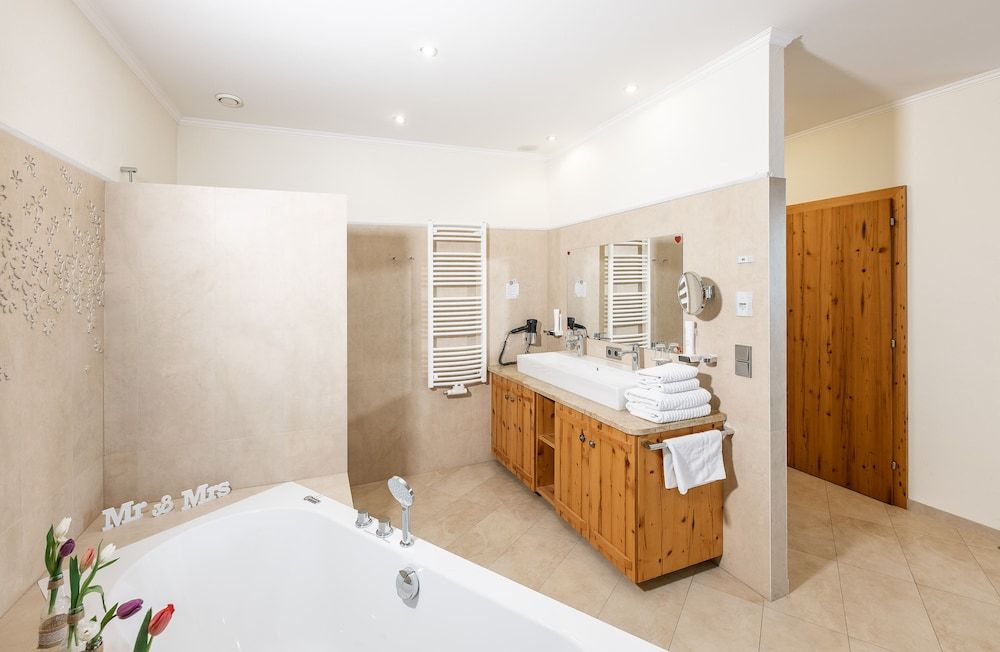 Erlebnisgasthof Feichthub Comfort Suite, Ensuite 9