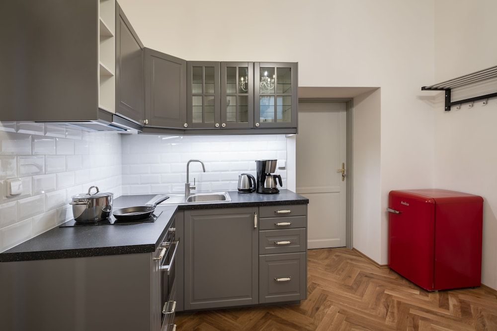 Old Town - Skorepka Apartments Family Apartment 18