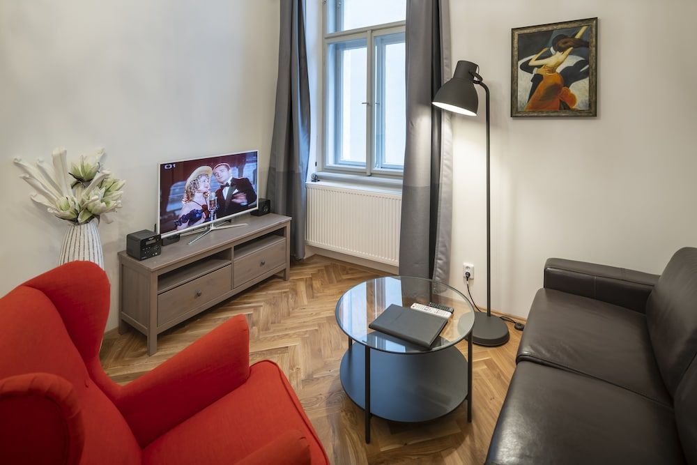 Old Town - Skorepka Apartments Family Apartment 9