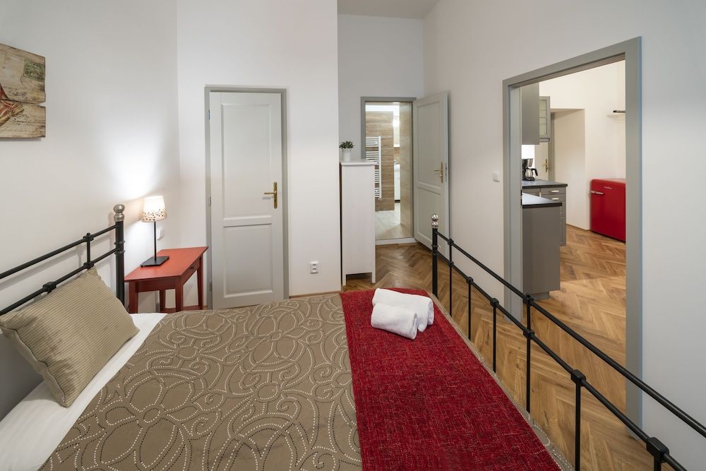 undefined Old Town - Skorepka Apartments 9