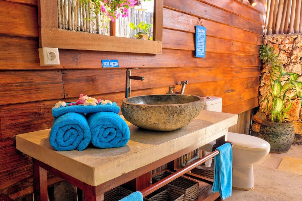 Loedi Bungalows Rote Deluxe Bungalow, 1 Queen Bed, Pool View, Garden Area 12