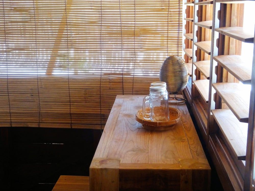 Loedi Bungalows Rote Deluxe Bungalow, 1 Queen Bed, Pool View, Garden Area 6