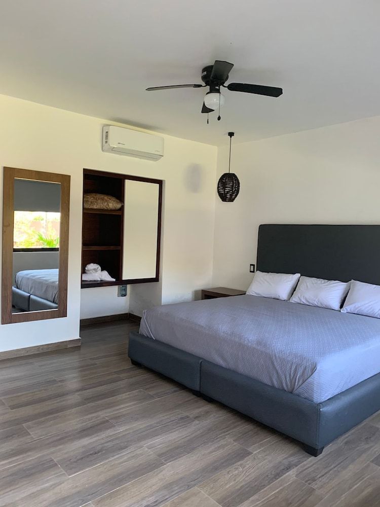 Mar De Estrellas Junior Room 2