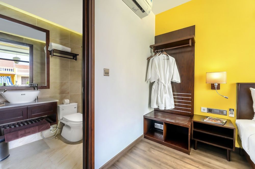 Villa Soleil Hoi An Family Triple Room, Balcony 6