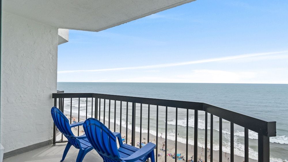 Standard Suite, 2 Queen Beds, Balcony, Ocean View