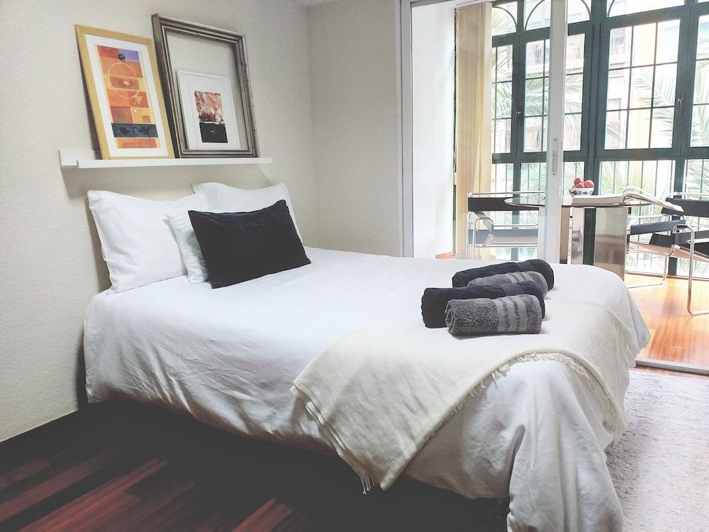 COLLECTION Bed & Breakfast, Centro Alicante I Cocina & Terraza - Jardín Comfort Room, Private Bathroom, City View