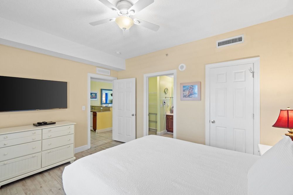 Condo, 2 Bedrooms, Sea View (1004)