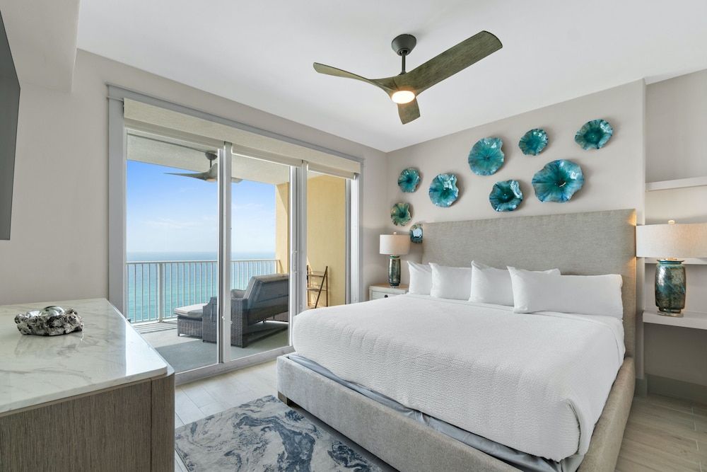 Condo, 2 Bedrooms, Sea View (1204)