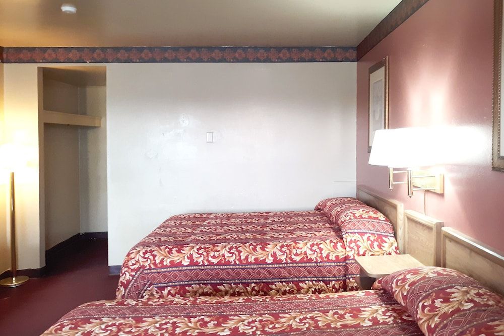 Room, 2 Queen Beds