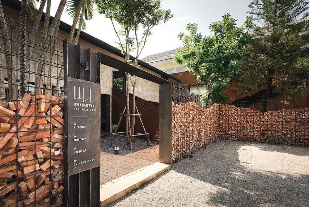 undefined Wonderwall Hotel 9