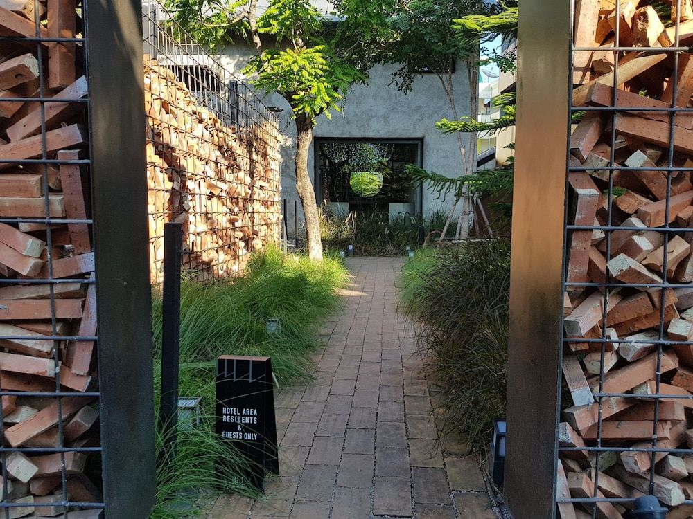 undefined Wonderwall Hotel 7