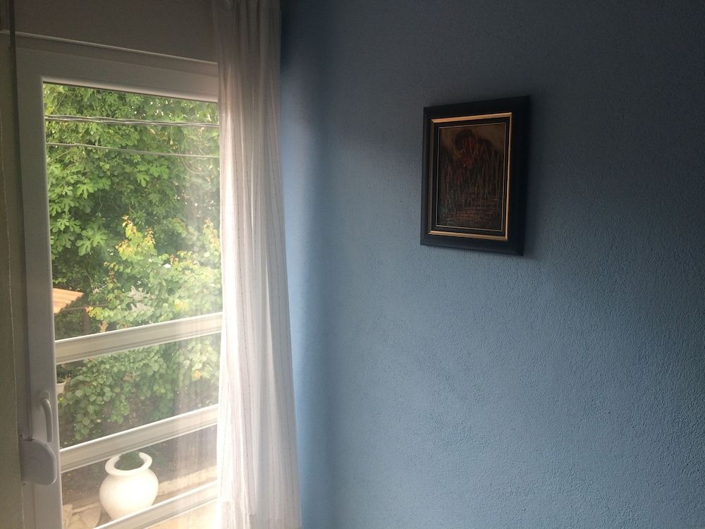 Montenegro central point Economy Double or Twin Room, 1 King Bed, Non Smoking, Garden View 5