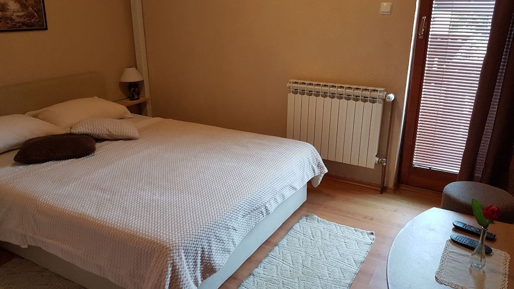 St. George B&B Economy Double Room, Mountain View