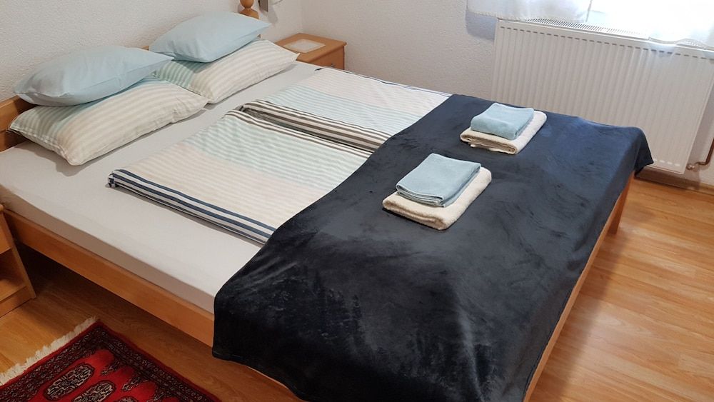 St. George B&B Economy Double Room, Mountain View 4