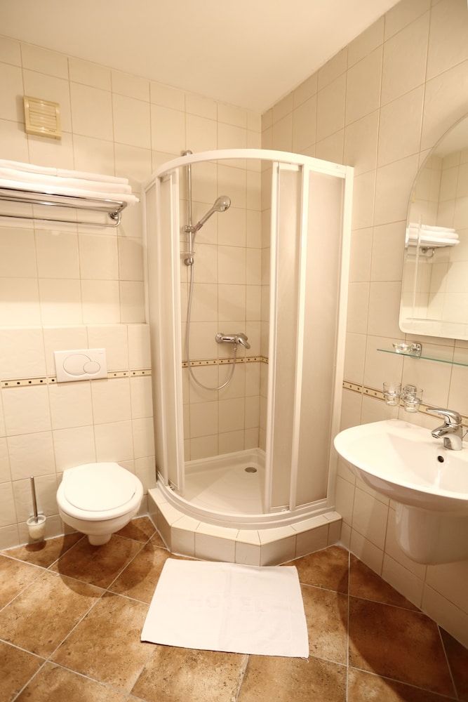 Hotel Nostalgia Classic Double Room 6