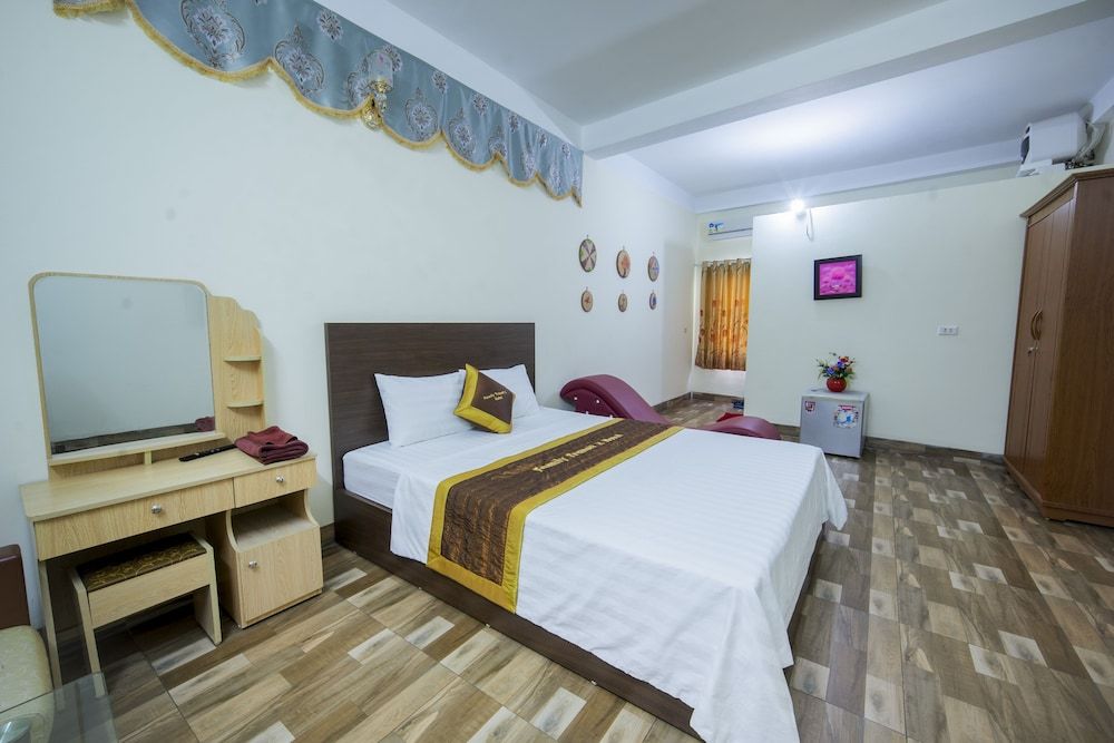 Family Transit 2 Hotel Signature Double Room 5