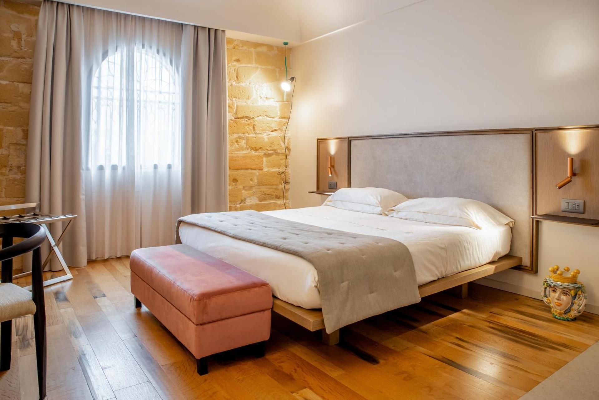 Deluxe Suite with Jacuzzi