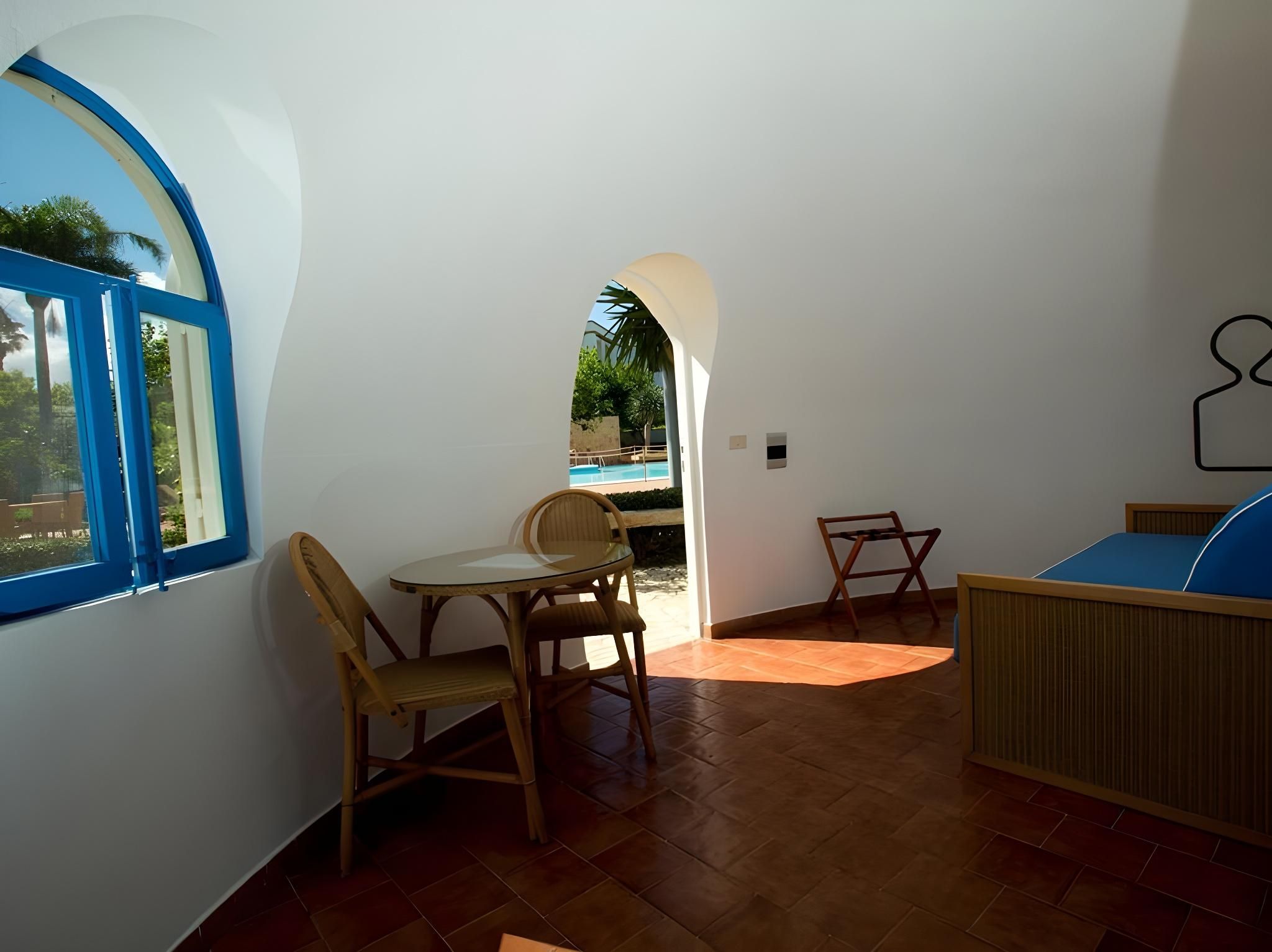 Bungalow (2 Adults)