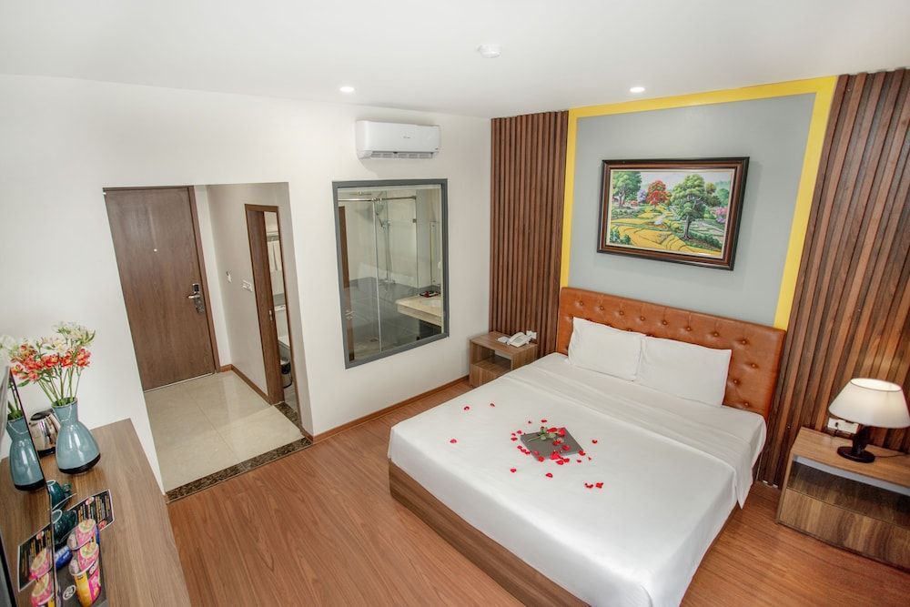 Momali Hotel Ninh Binh Deluxe Double Room, City View