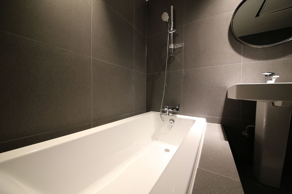 Ninespot Hotel Standard Room 16