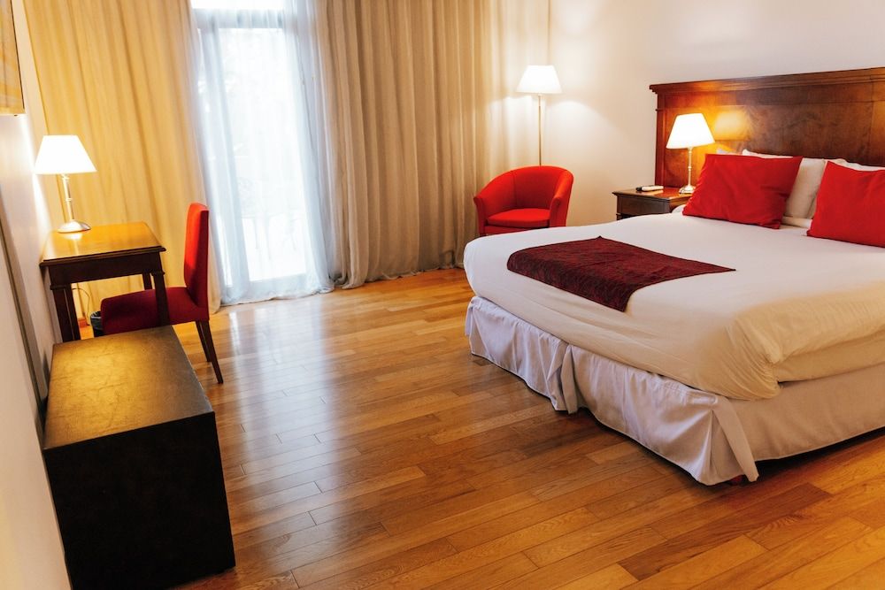 Hotel Plaza Central Canning Deluxe Room 2