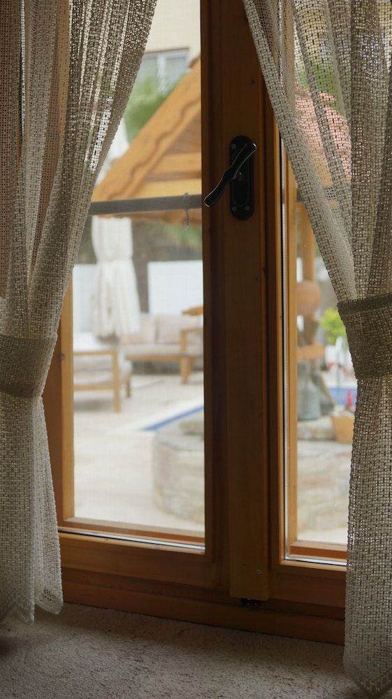 Kugu Urla Design Single Room 6