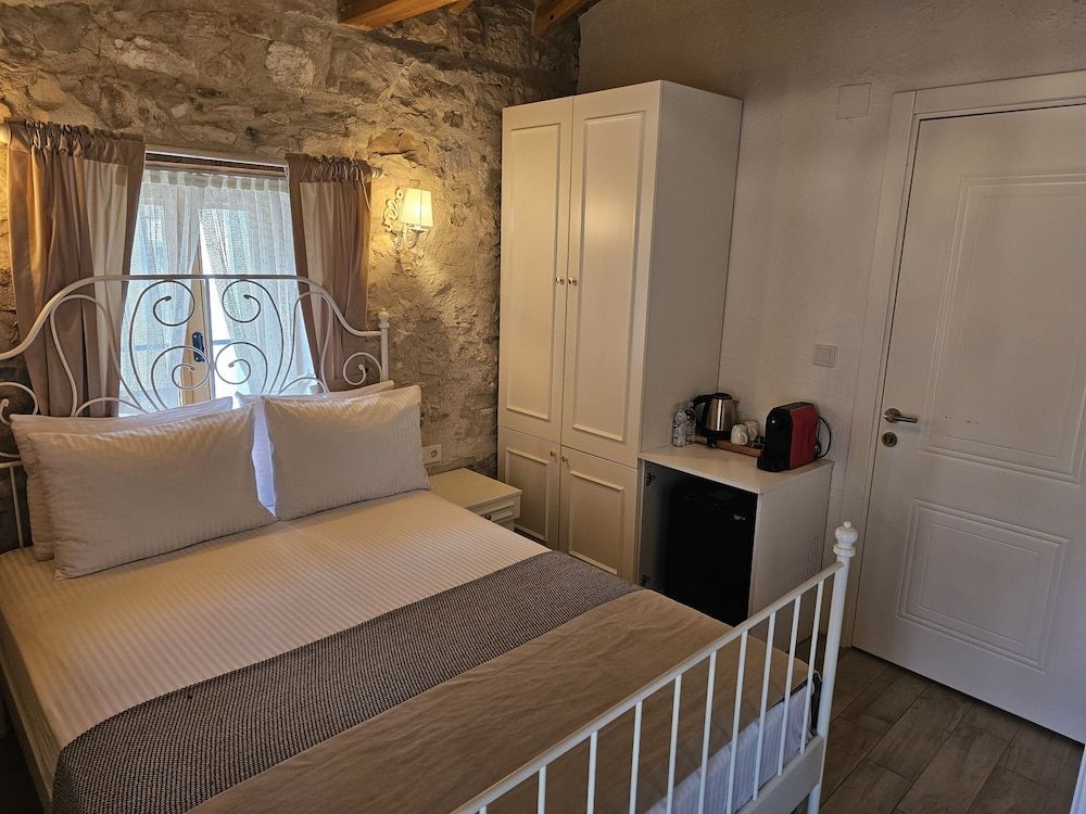 Kugu Urla Design Double Room