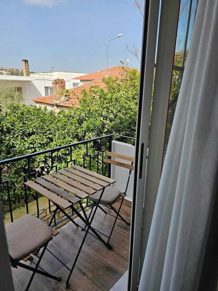 Kugu Urla Standard Double Room 7