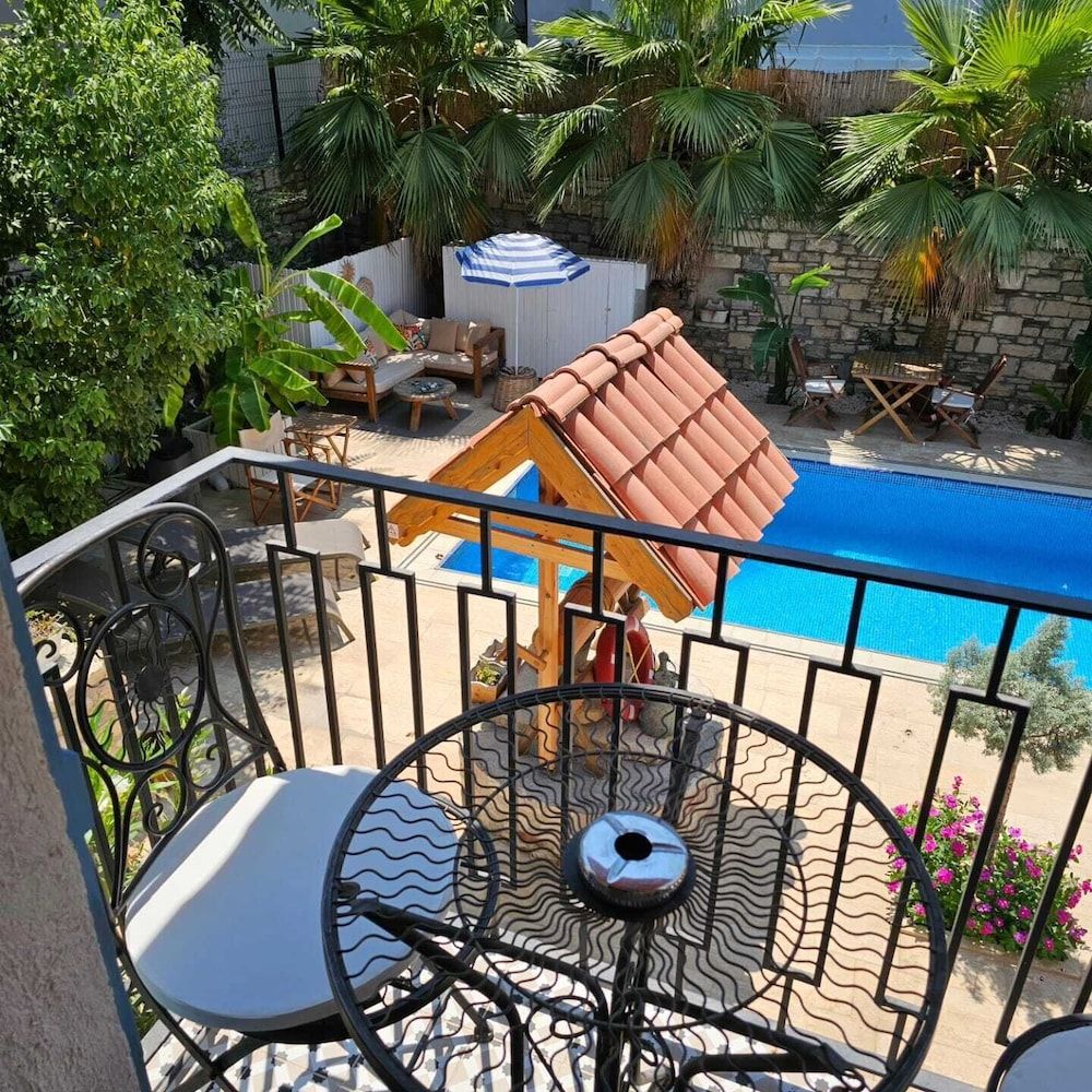 Kugu Urla Design Double Room 4