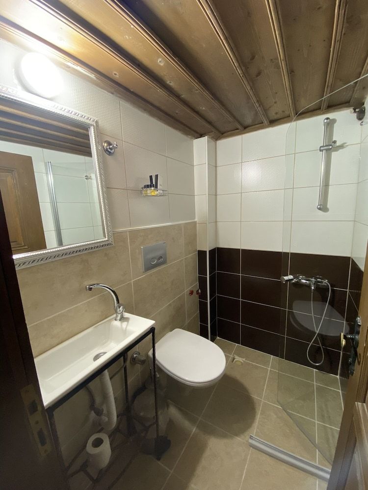 Ebrulu Konak - Special Class Economy Twin Room 5