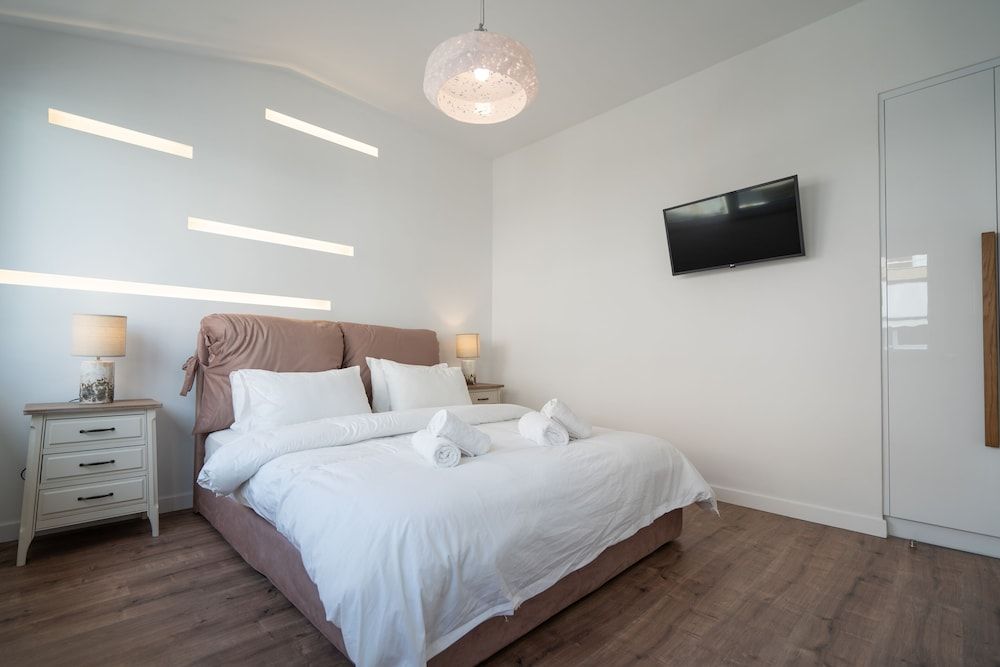 undefined The Athens Experience in Exarchia 4