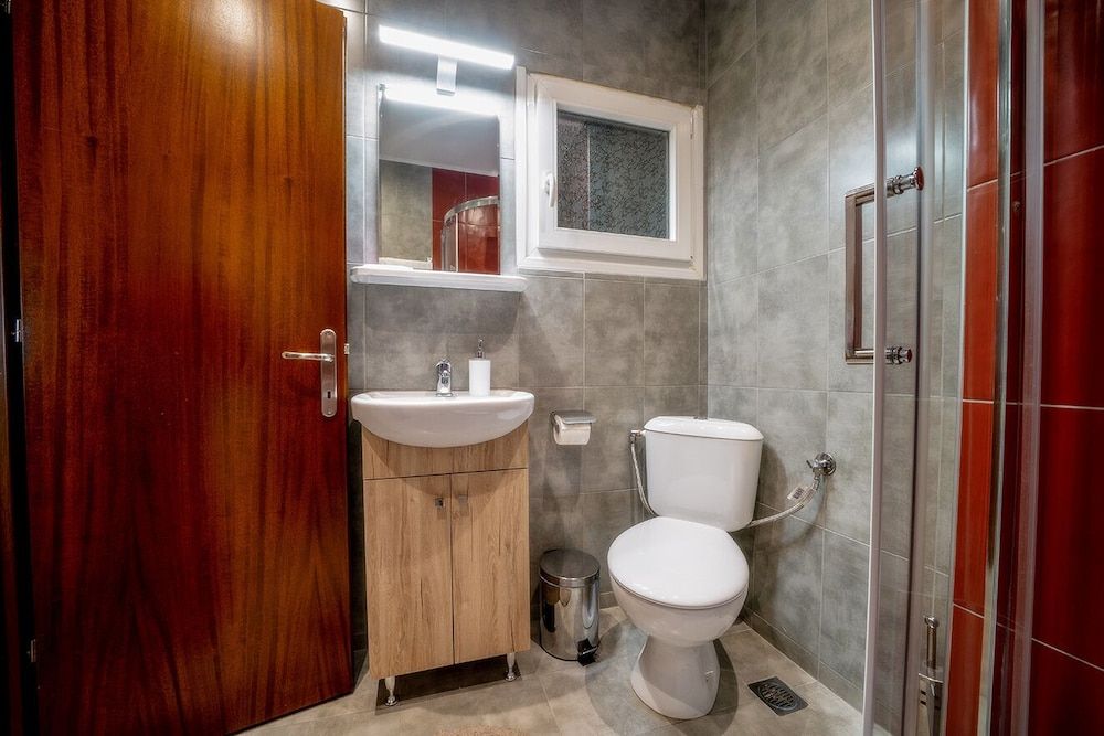 Corona Deluxe Apt Must Deluxe Apartment (Corona) 16